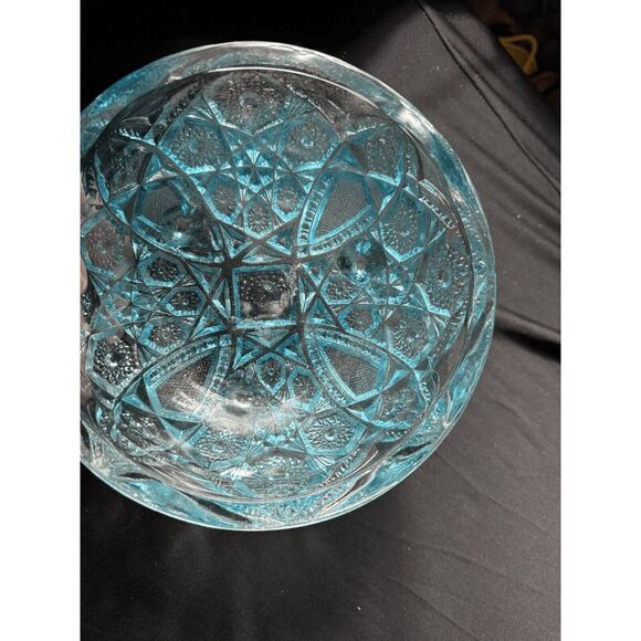 VTG McKee Fentec pattern pressed glass floral/diamond ombre blue bowl/dish - Picture 3 of 4